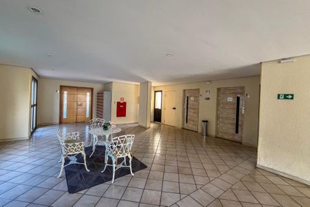 Apartamento para alugar com 60m², 2 quartos e 1 vaga Apartamento para alugar com 60m², 2 quartos e 1 vagaHall social