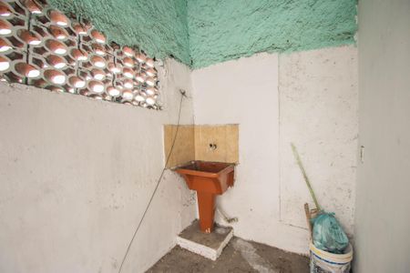 Casa para alugar com 60m², 2 quartos e 1 vaga Casa para alugar com 60m², 2 quartos e 1 vagaÁrea de Serviço