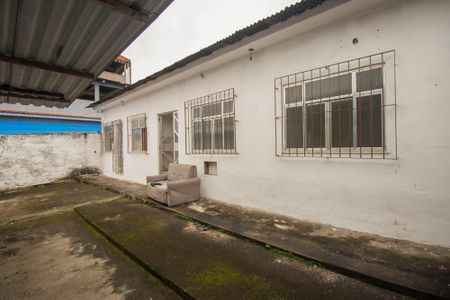 Casa para alugar com 60m², 2 quartos e 1 vaga Casa para alugar com 60m², 2 quartos e 1 vagaQuintal