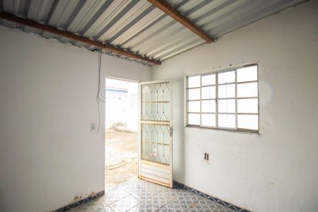 Casa para alugar com 60m², 2 quartos e 1 vaga Casa para alugar com 60m², 2 quartos e 1 vagaQuarto de Serviço