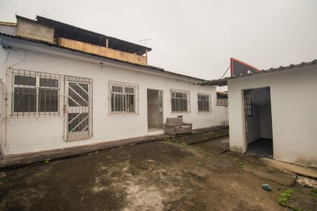 Casa para alugar com 60m², 2 quartos e 1 vaga Casa para alugar com 60m², 2 quartos e 1 vagaQuintal