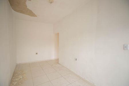 Sala de casa para alugar com 2 quartos, 60m² em Colubandê, São Gonçalo