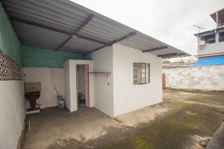 Casa para alugar com 60m², 2 quartos e 1 vaga Casa para alugar com 60m², 2 quartos e 1 vagaÁrea de Serviço