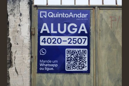 Casa para alugar com 60m², 2 quartos e 1 vaga Casa para alugar com 60m², 2 quartos e 1 vagaFachada