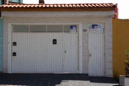 Casa para alugar com 70m², 1 quarto e 1 vaga Casa para alugar com 70m², 1 quarto e 1 vagaFachada