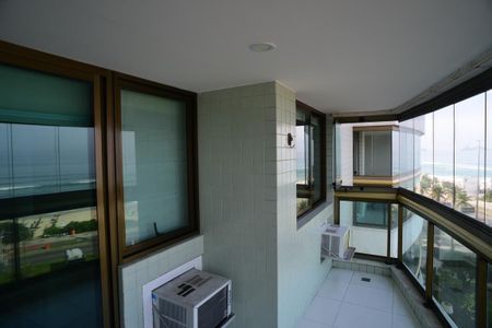 Varanda de apartamento para alugar com 1 quarto, 50m² em Barra da Tijuca, Rio de Janeiro