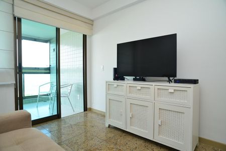 Sala de apartamento para alugar com 1 quarto, 50m² em Barra da Tijuca, Rio de Janeiro