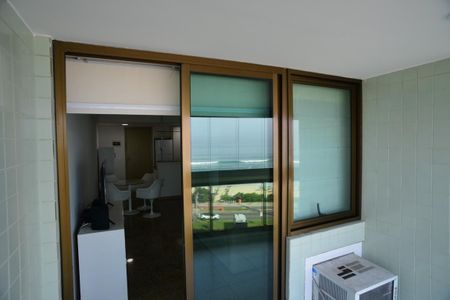 Apartamento para alugar com 50m², 1 quarto e 1 vagaVaranda