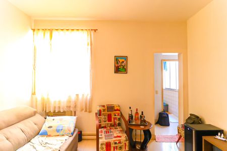 Apartamento à venda com 75m², 2 quartos e 1 vaga Apartamento à venda com 75m², 2 quartos e 1 vagaSala