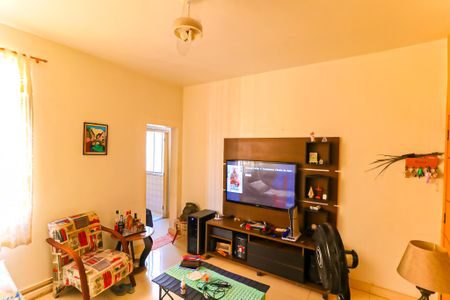 Apartamento à venda com 75m², 2 quartos e 1 vaga Apartamento à venda com 75m², 2 quartos e 1 vagaSala