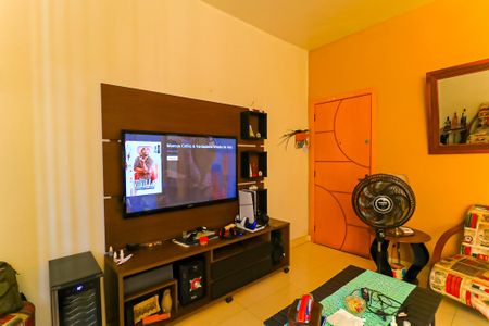 Apartamento à venda com 75m², 2 quartos e 1 vaga Apartamento à venda com 75m², 2 quartos e 1 vagaSala