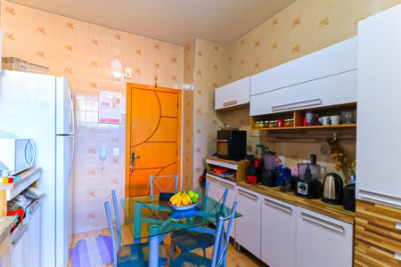 Apartamento à venda com 75m², 2 quartos e 1 vaga Apartamento à venda com 75m², 2 quartos e 1 vagaCozinha