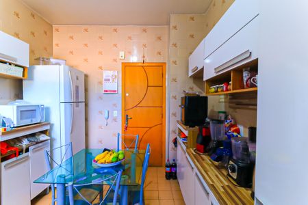 Apartamento à venda com 75m², 2 quartos e 1 vaga Apartamento à venda com 75m², 2 quartos e 1 vagaCozinha