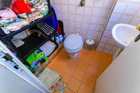 Apartamento à venda com 75m², 2 quartos e 1 vaga Apartamento à venda com 75m², 2 quartos e 1 vagaBanheiro de serviço