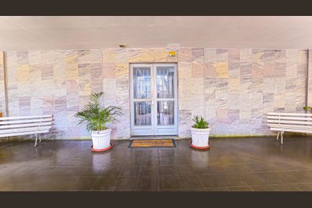 Apartamento à venda com 75m², 2 quartos e 1 vaga Apartamento à venda com 75m², 2 quartos e 1 vagaHall de entrada