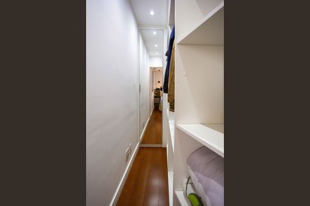 Apartamento à venda com 69m², 2 quartos e 1 vagaCloset da suíte