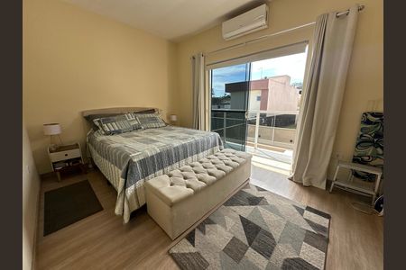 Casa de condomínio à venda com 118m², 2 quartos e 2 vagas Casa de condomínio à venda com 118m², 2 quartos e 2 vagasSuíte 2