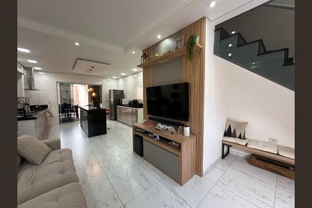 Casa de condomínio à venda com 118m², 2 quartos e 2 vagas Casa de condomínio à venda com 118m², 2 quartos e 2 vagasSala