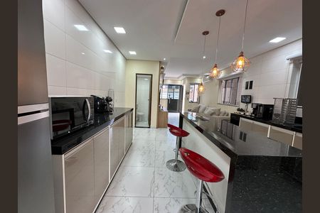 Casa de condomínio à venda com 118m², 2 quartos e 2 vagas Casa de condomínio à venda com 118m², 2 quartos e 2 vagasCozinha