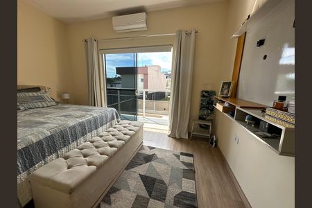 Casa de condomínio à venda com 118m², 2 quartos e 2 vagas Casa de condomínio à venda com 118m², 2 quartos e 2 vagasSuíte 2