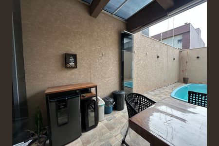 Casa de condomínio à venda com 118m², 2 quartos e 2 vagas Casa de condomínio à venda com 118m², 2 quartos e 2 vagasChurrasqueira