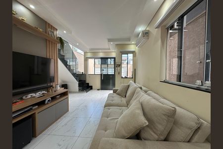 Sala de casa de condomínio à venda com 2 quartos, 118m² em Alphaville, Santana de Parnaíba