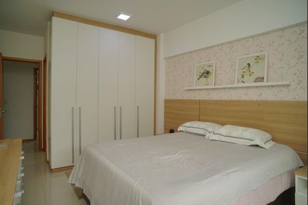 Apartamento à venda com 104m², 3 quartos e 2 vagasQuarto 3