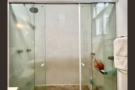 Apartamento para alugar com 90m², 2 quartos e sem vaga Apartamento para alugar com 90m², 2 quartos e sem vagaBanheiro social