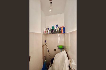 Apartamento para alugar com 90m², 2 quartos e sem vaga Apartamento para alugar com 90m², 2 quartos e sem vagaÁrea de serviço - banheiro