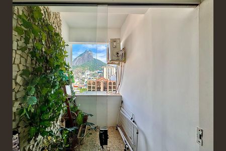 Apartamento para alugar com 90m², 2 quartos e sem vaga Apartamento para alugar com 90m², 2 quartos e sem vagaVaranda da sala