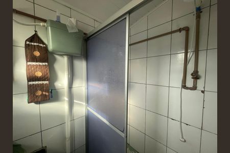 Casa à venda com 96m², 2 quartos e 1 vaga Casa à venda com 96m², 2 quartos e 1 vagaBanheiro