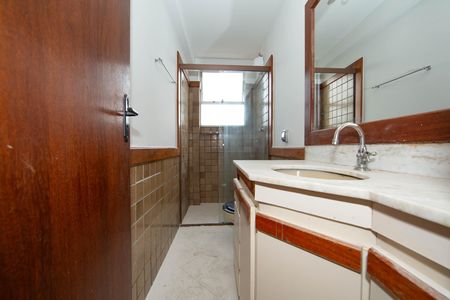 Apartamento à venda com 101m², 3 quartos e 1 vagaBANHEIRO