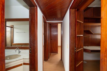 Apartamento à venda com 101m², 3 quartos e 1 vagaCORREDOR