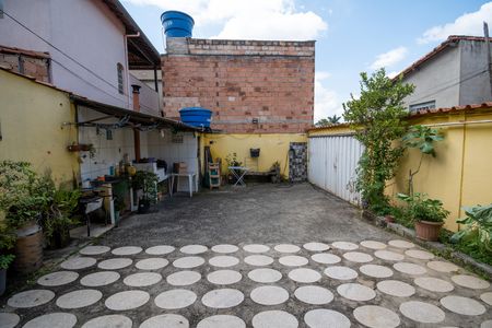 Casa para alugar com 180m², 3 quartos e 4 vagas Casa para alugar com 180m², 3 quartos e 4 vagasGaragem