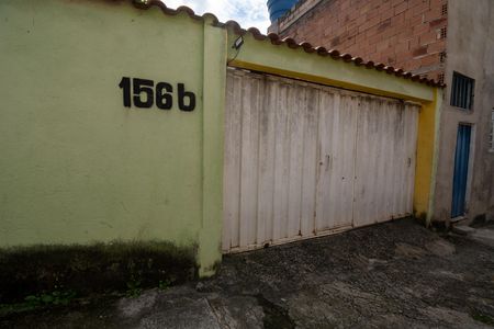 Casa para alugar com 180m², 3 quartos e 4 vagas Casa para alugar com 180m², 3 quartos e 4 vagasFachada