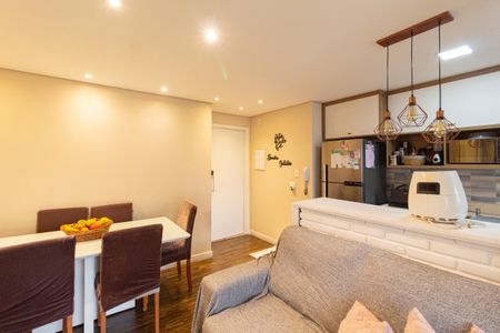 Sala de apartamento à venda com 2 quartos, 60m² em Bela Vista, Osasco