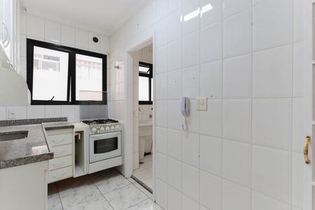 Apartamento para alugar com 60m², 2 quartos e 2 vagas Apartamento para alugar com 60m², 2 quartos e 2 vagasCozinha