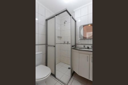 Apartamento para alugar com 60m², 2 quartos e 2 vagas Apartamento para alugar com 60m², 2 quartos e 2 vagasBanheiro social