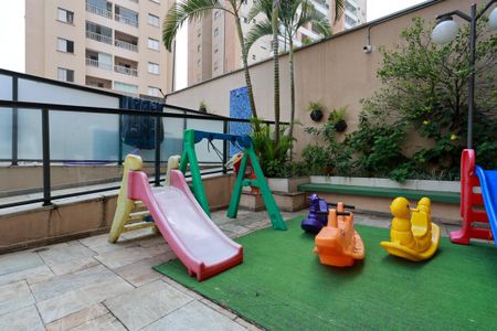 Apartamento para alugar com 60m², 2 quartos e 2 vagas Apartamento para alugar com 60m², 2 quartos e 2 vagasÁrea comum - Playground