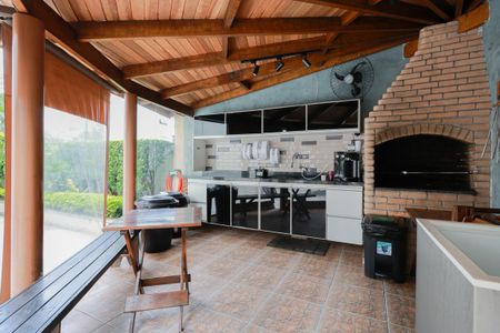 Apartamento para alugar com 60m², 2 quartos e 2 vagas Apartamento para alugar com 60m², 2 quartos e 2 vagasÁrea comum - Churrasqueira