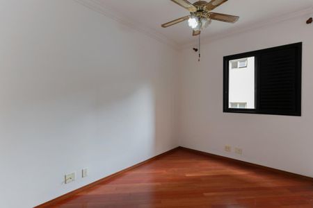 Apartamento para alugar com 60m², 2 quartos e 2 vagas Apartamento para alugar com 60m², 2 quartos e 2 vagasQuarto