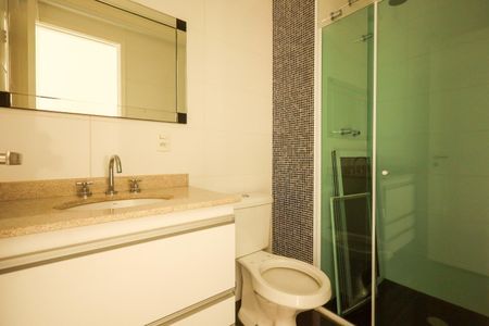 Apartamento à venda com 72m², 3 quartos e 2 vagas Apartamento à venda com 72m², 3 quartos e 2 vagasBanheiro Social