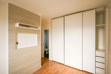 Apartamento à venda com 72m², 3 quartos e 2 vagas Apartamento à venda com 72m², 3 quartos e 2 vagasQuarto 1 - Suíte