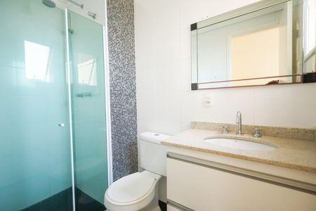 Apartamento à venda com 72m², 3 quartos e 2 vagas Apartamento à venda com 72m², 3 quartos e 2 vagasBanheiro Suíte