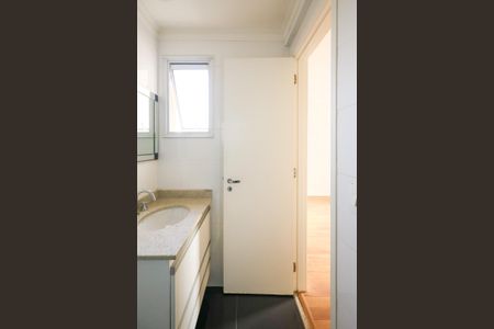 Apartamento à venda com 72m², 3 quartos e 2 vagas Apartamento à venda com 72m², 3 quartos e 2 vagasBanheiro Suíte