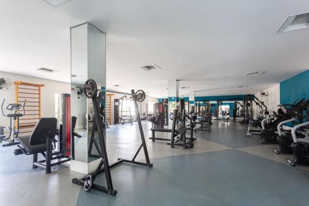 Apartamento à venda com 72m², 3 quartos e 2 vagas Apartamento à venda com 72m², 3 quartos e 2 vagasAcademia
