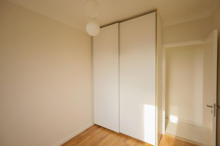 Apartamento à venda com 72m², 3 quartos e 2 vagas Apartamento à venda com 72m², 3 quartos e 2 vagasQuarto 3