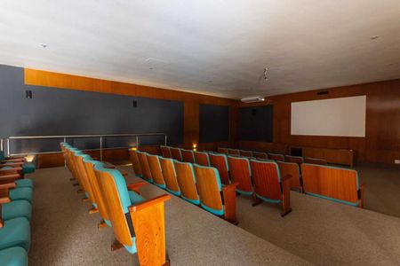 Apartamento à venda com 72m², 3 quartos e 2 vagas Apartamento à venda com 72m², 3 quartos e 2 vagasCinema