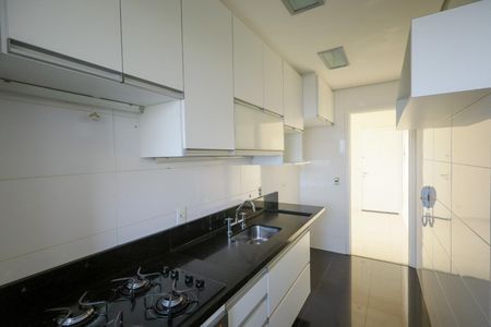Apartamento à venda com 72m², 3 quartos e 2 vagas Apartamento à venda com 72m², 3 quartos e 2 vagasCozinha