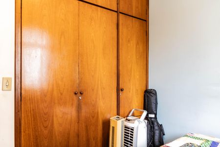 Apartamento à venda com 150m², 2 quartos e 2 vagas Apartamento à venda com 150m², 2 quartos e 2 vagasQuarto 2